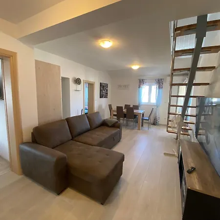 Apartmani Spaija Kastela Exterior photo